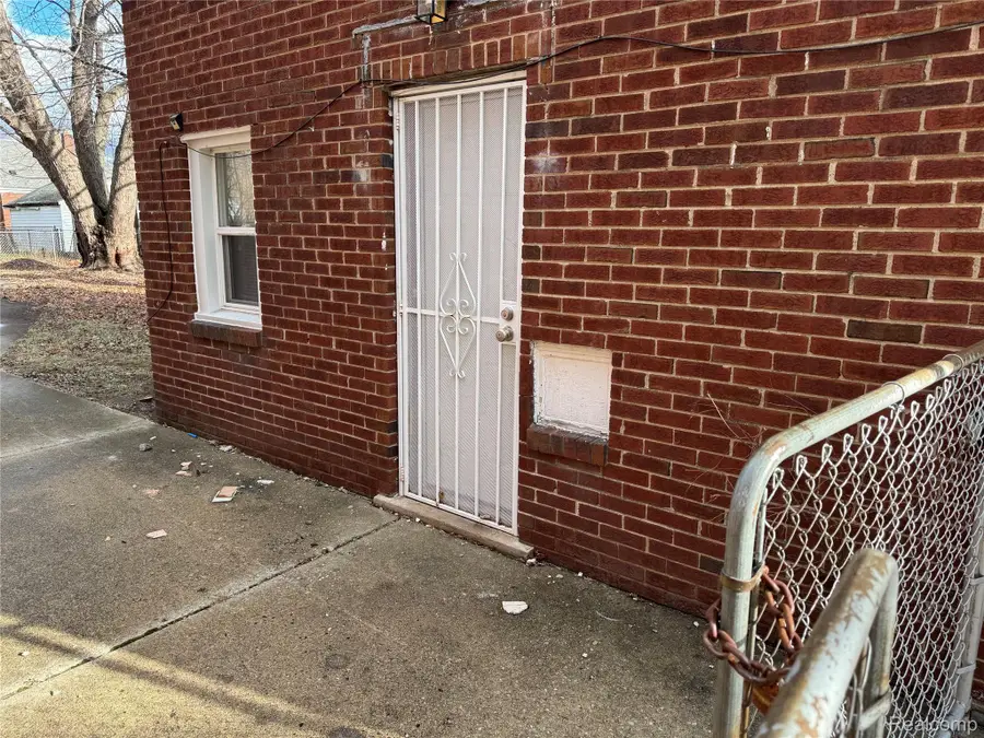 13693 Edmore Drive, Detroit, MI 48205 - Image #3