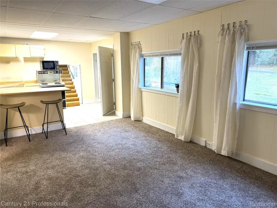 8041 Bridge Lake Road, Clarkston, MI 48348 - Image #2