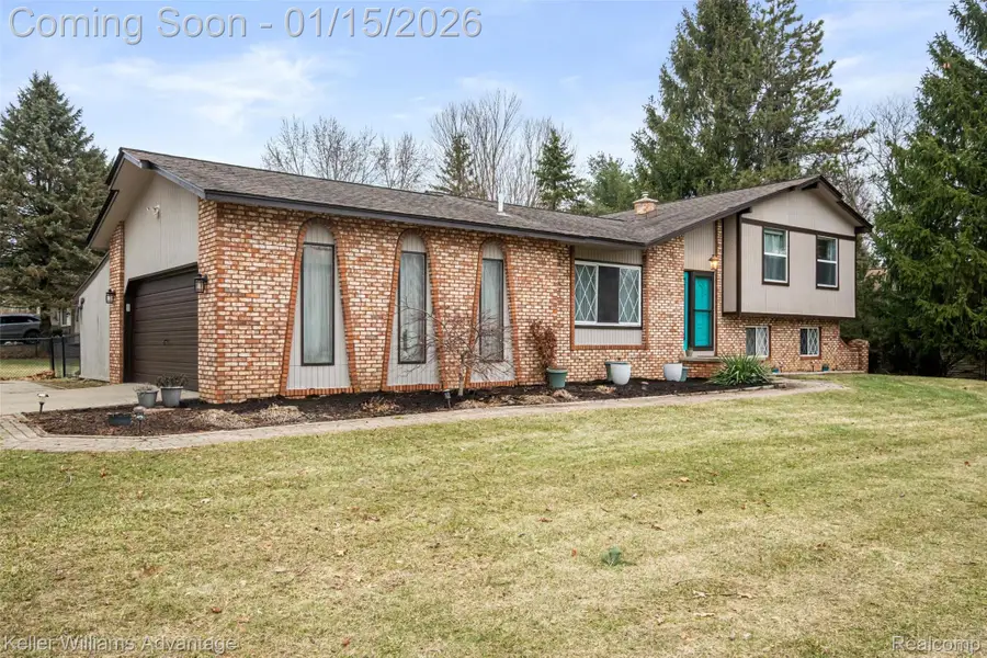 4101 Lake Knolls Drive, Oxford, MI 48371 - Image #2