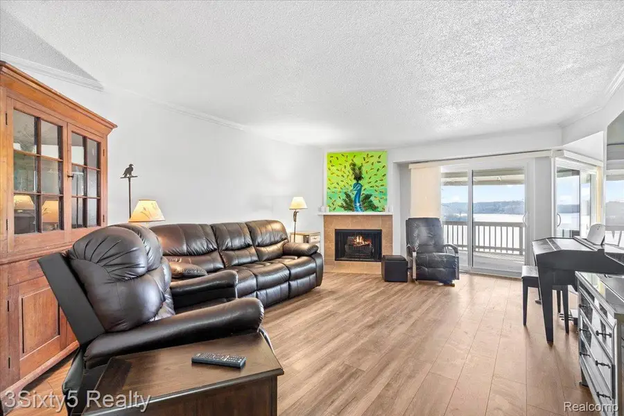 1731 Cliffs Landing #202, Ypsilanti, MI 48198 - Image #2