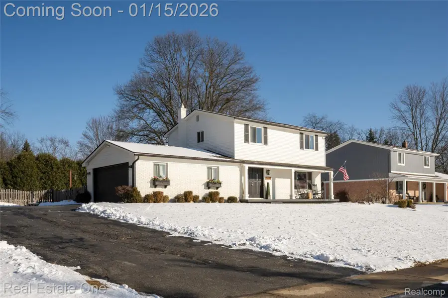 8680 Harbortowne Drive, Clarkston, MI 48348 - Image #2