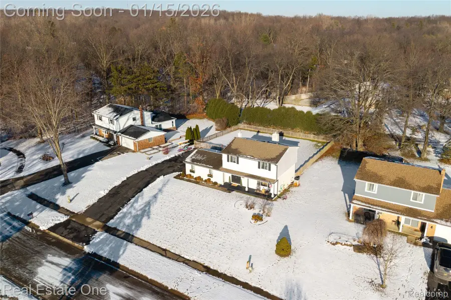 8680 Harbortowne Drive, Clarkston, MI 48348 - Image #3