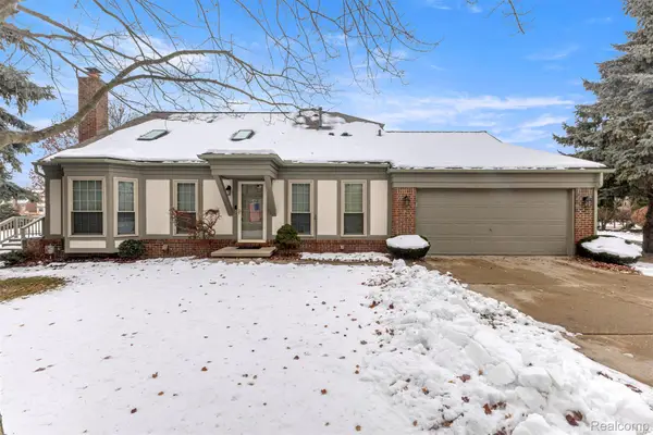 1878 Otter Pond Lane, Canton, MI 48188