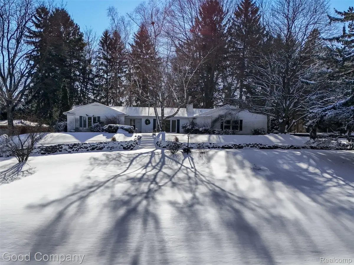 922 Eastover Drive, Bloomfield, MI 48304 - Image #1