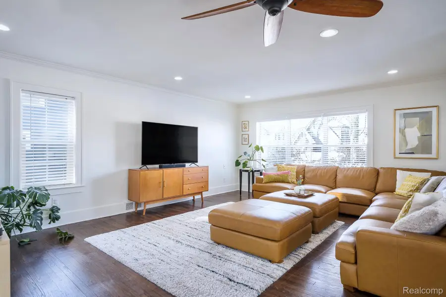 930 E 2nd Street, Royal Oak, MI 48067 - Image #2