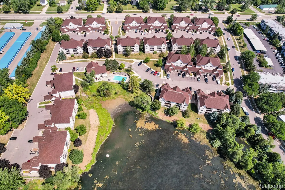 864 Amanda Lane, Pontiac, MI 48340 - Image #1