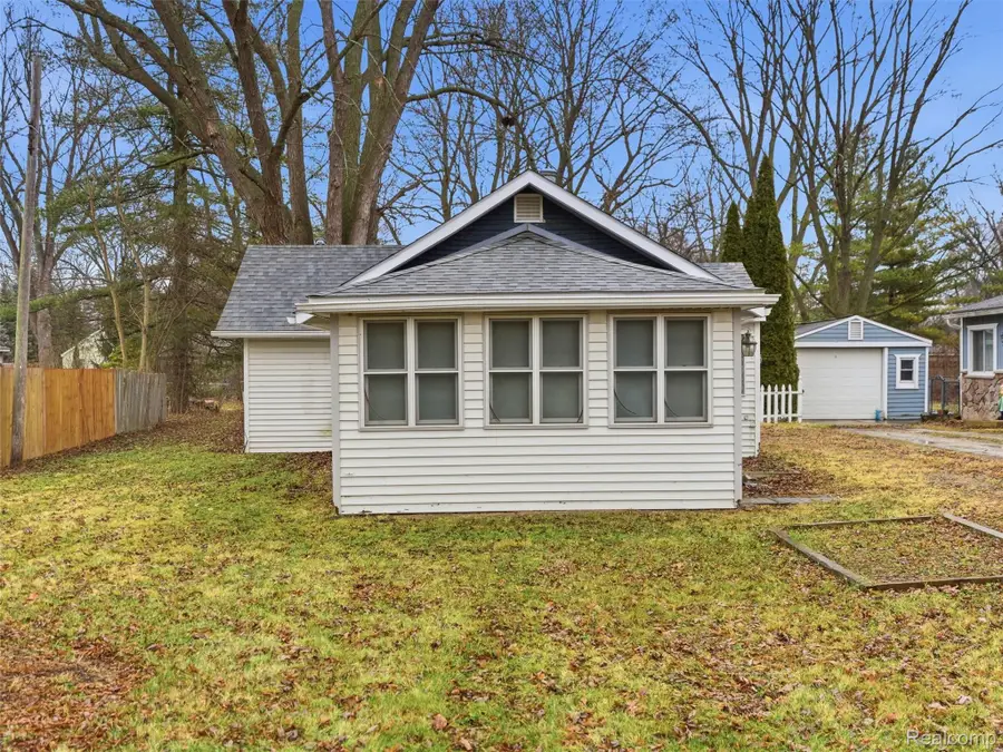 3161 Grant Road, Rochester Hills, MI 48309 - Image #3