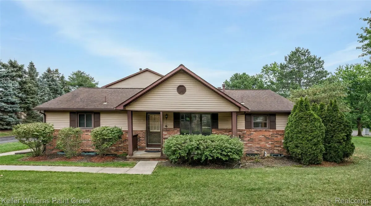 975 Woodlane Drive, Rochester Hills, MI 48307 - Image #1