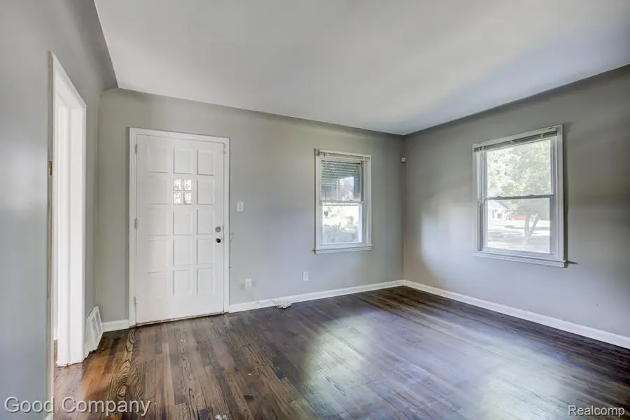 18494 Ashton Avenue, Detroit, MI 48219 - Image #2