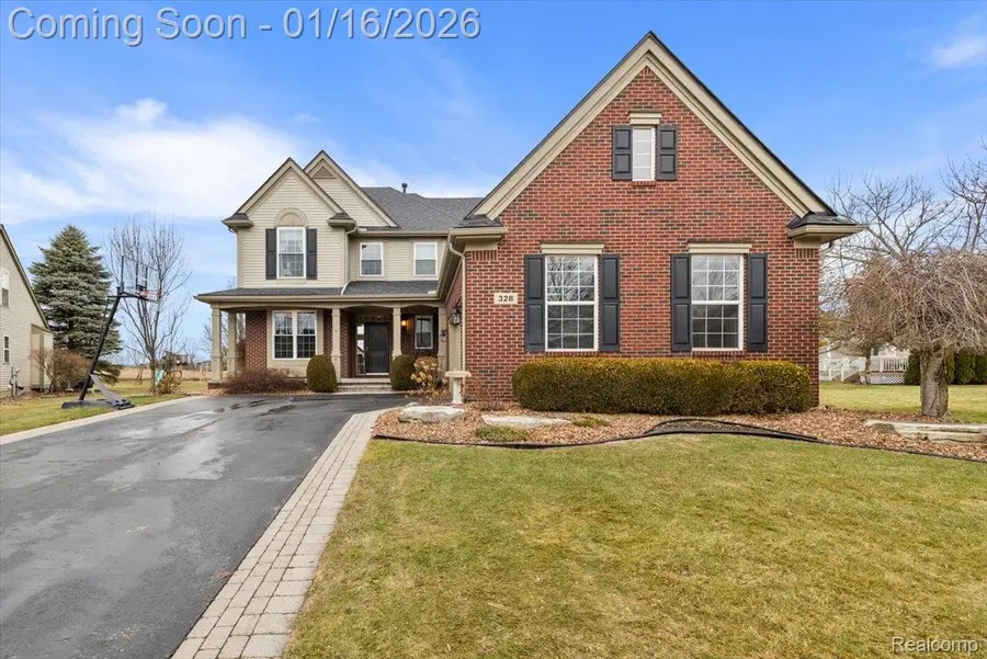 328 Franklin Lake Circle, Oxford, MI 48371 - Image #2