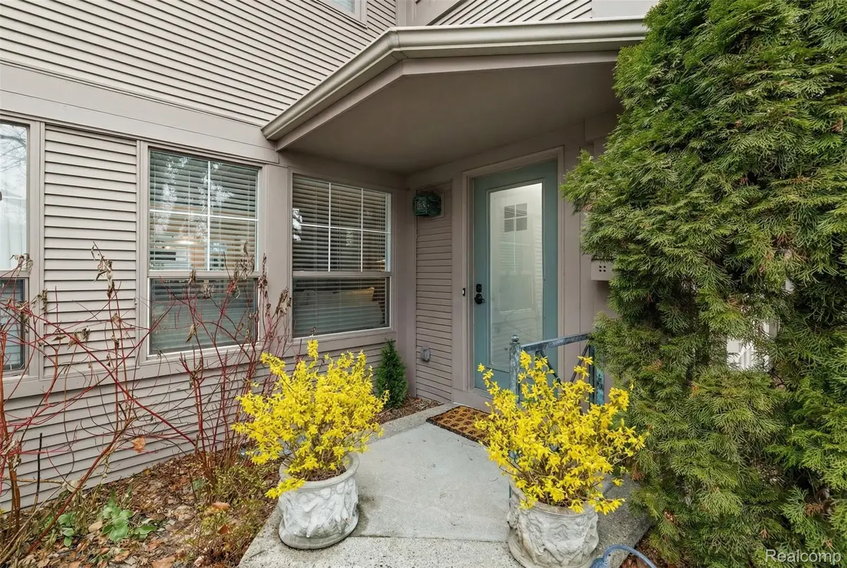 1065 N Old Woodward Avenue, Birmingham, MI 48009 - Image #1