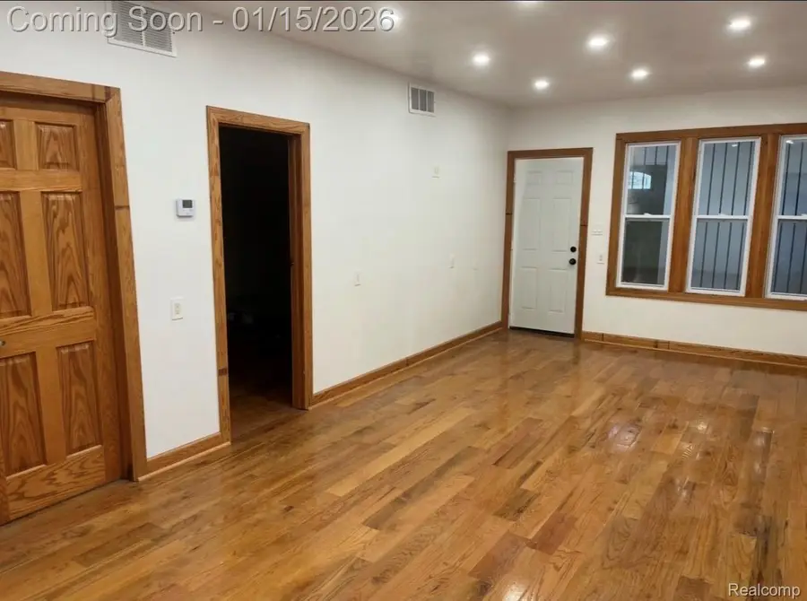 17333 Fenelon Street, Hamtramck, MI 48212 - Image #2