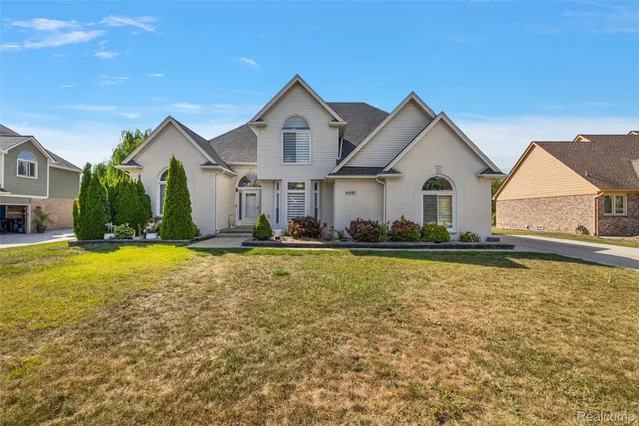 43187 Vintners Place Drive, Sterling Heights, MI 48314 - Image #3