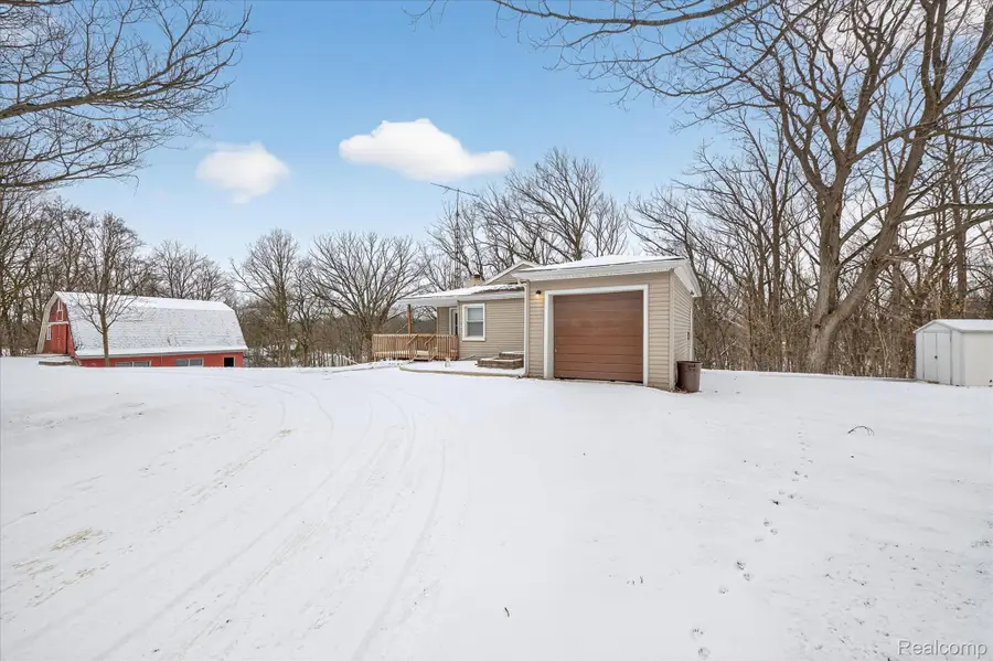 5300 Atlas Road, Atlas, MI 48439 - Image #3