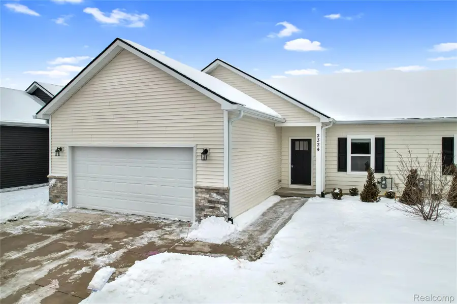 2323 Gilder Drive, Howell, MI 48843 - Image #2
