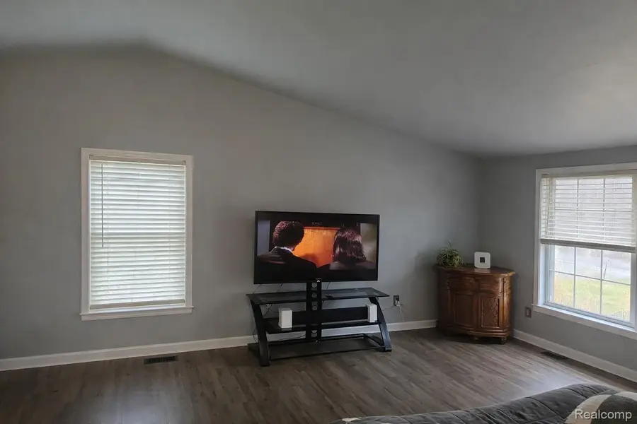 6007 Huff Street, Westland, MI 48185 - Image #2