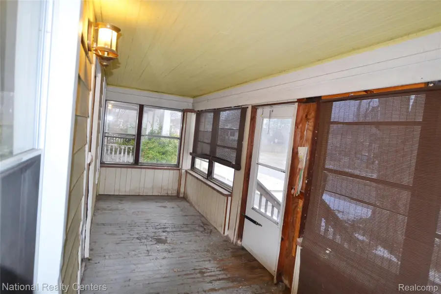 757 Orchard Street, Wyandotte, MI 48192 - Image #2