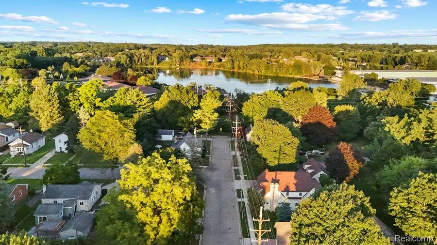 442 Butler Street, Northville, MI 48167 - Image #2