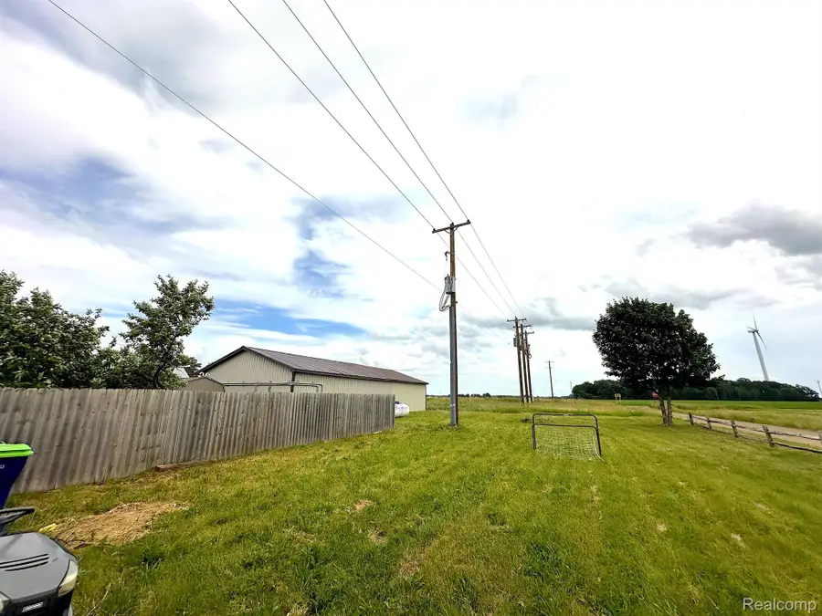7933 E Mcgregor Road, Wheeler, MI 48662 - Image #3