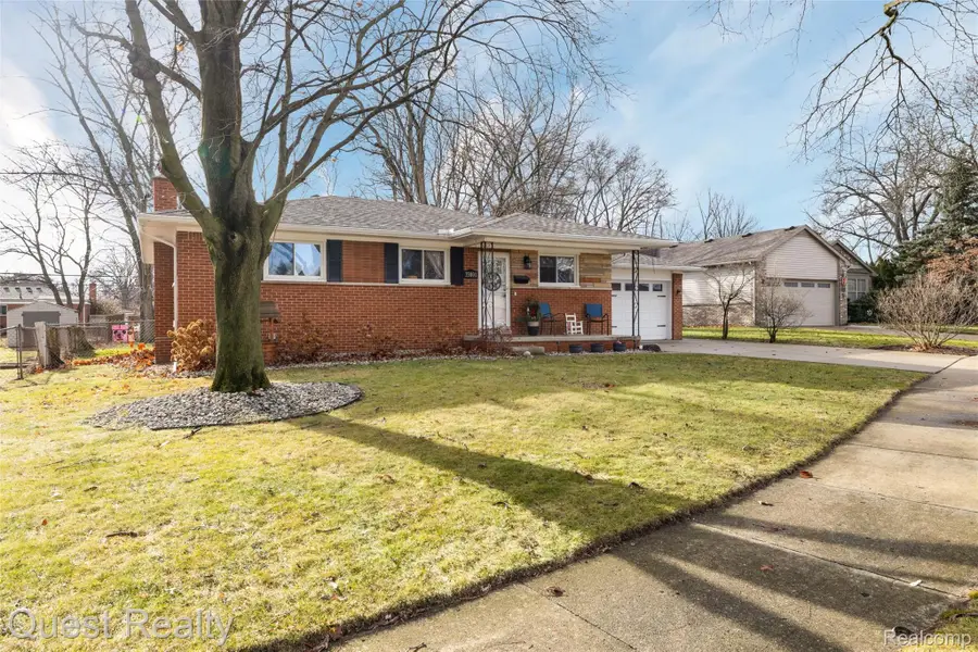 35801 Dover Street, Livonia, MI 48150 - Image #2