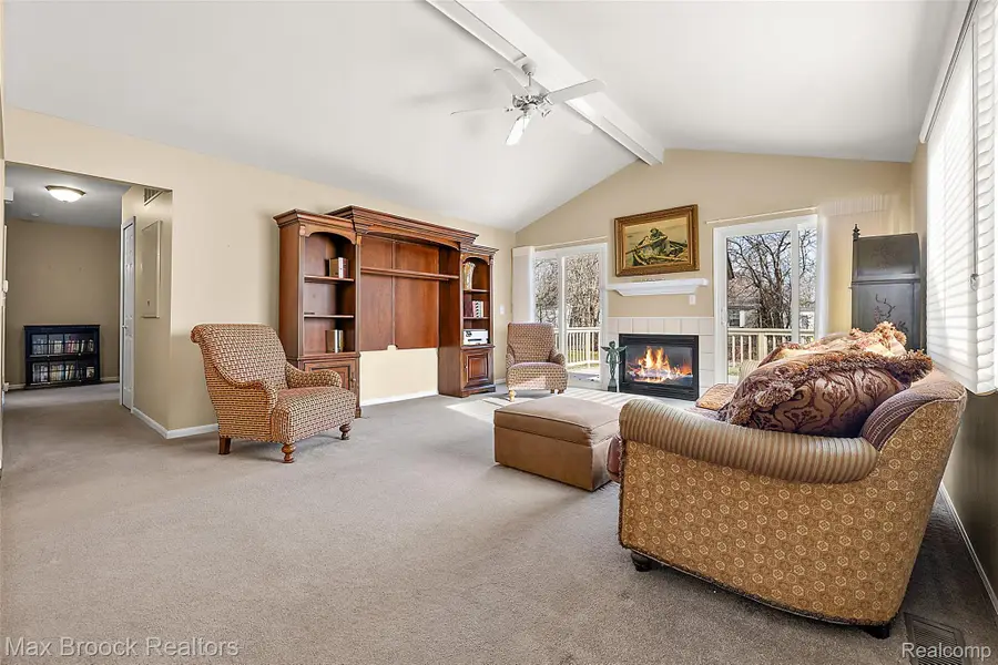 46784 Country Lane, Macomb, MI 48044 - Image #2