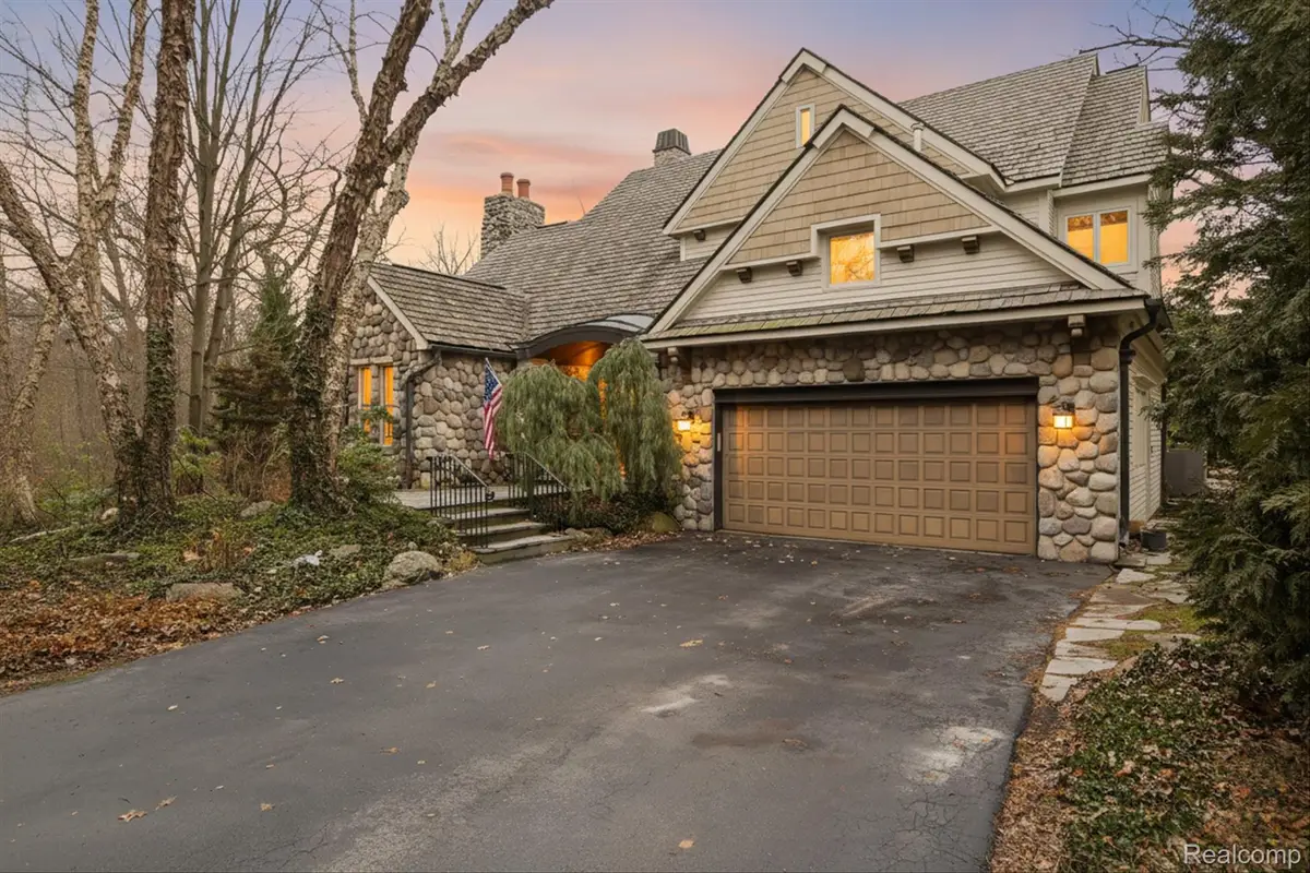 405 Bonnie Brier Street, Birmingham, MI 48009 - Image #1