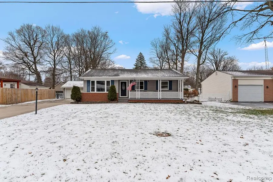 4277 Ashlawn Drive, Flint, MI 48507 - Image #2