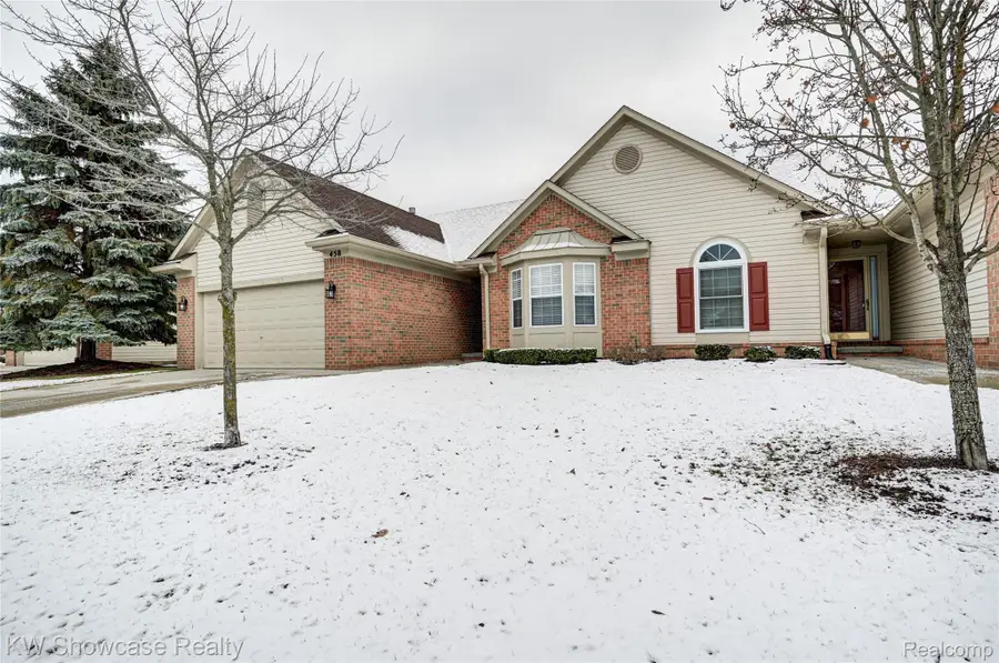 458 N Oak Drive, Commerce, MI 48390 - Image #2