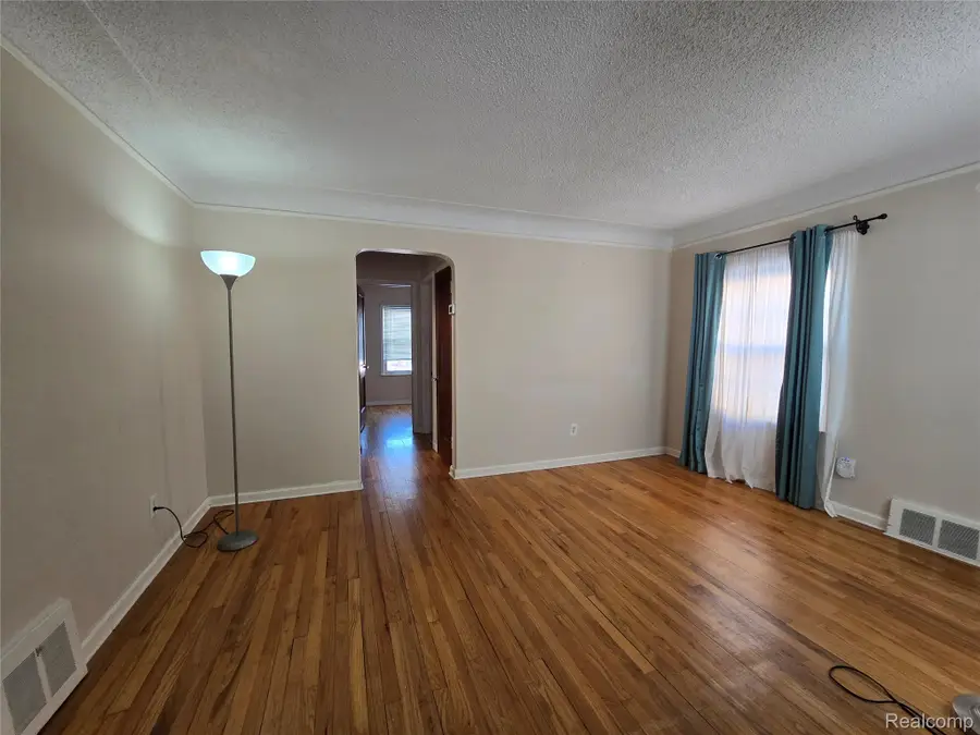 1633 Mayburn Street, Dearborn, MI 48128 - Image #3