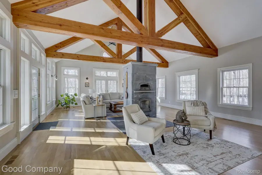 2190 Mac Farm Circle, Milford, MI 48380 - Image #2