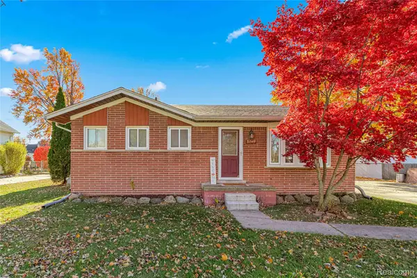 31549 John Hauk Street, GardenCity, MI 48135