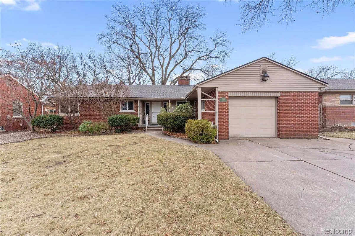 2221 Davis Street, Wyandotte, MI 48192 - Image #1