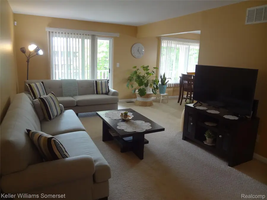 29626 Hoover Road #626, Warren, MI 48093 - Image #2