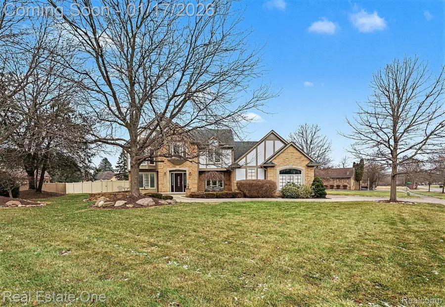 54990 Sherwood Lane, Shelby Charter Township, MI 48315 - Image #2