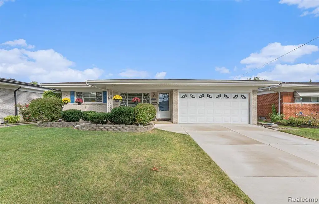 29362 Desmond Drive, Warren, MI 48093 - Image #1