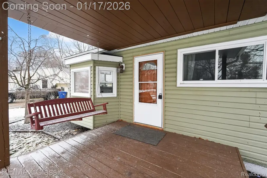 7346 S Shaker Drive, Waterford, MI 48327 - Image #3