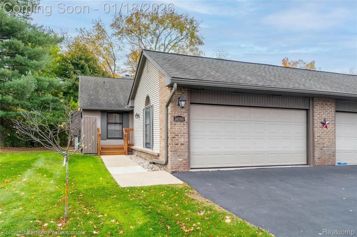 14098 Meadow Hill Lane, Plymouth, MI 48170 - Image #1