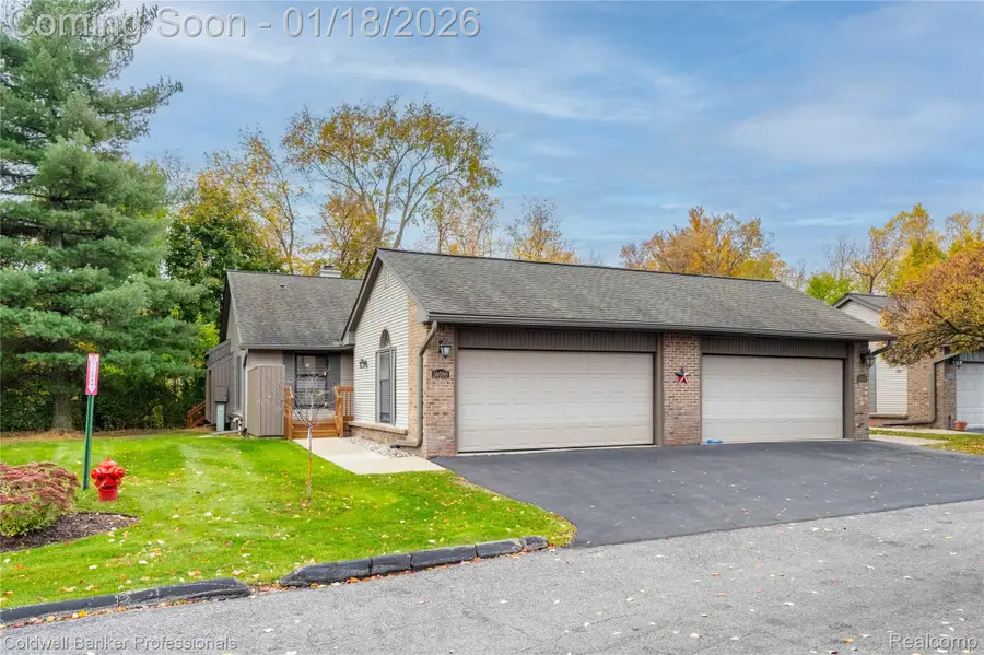 14098 Meadow Hill Lane, Plymouth, MI 48170 - Image #3