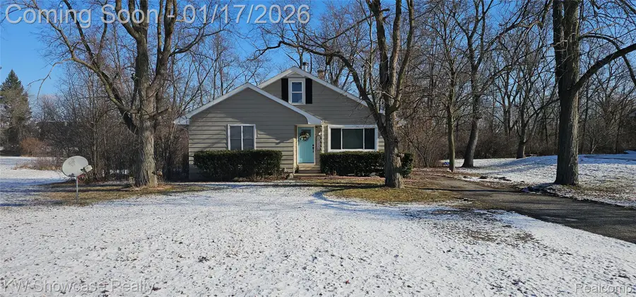 29230 Greening Street, Farmington, MI 48334 - Image #2