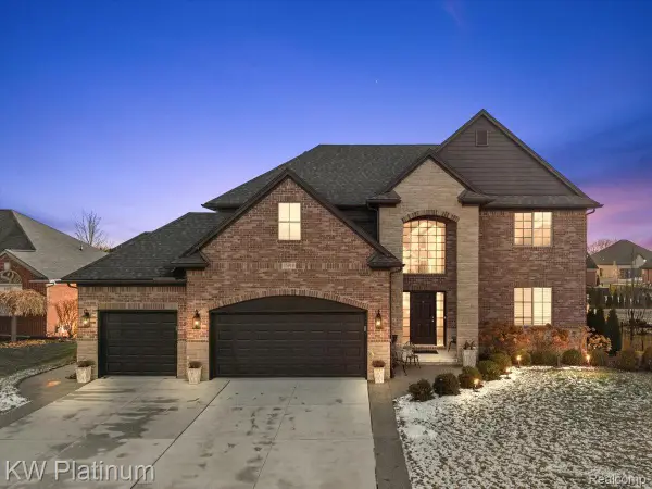 35910 Glenville Drive, NewBaltimore, MI 48047