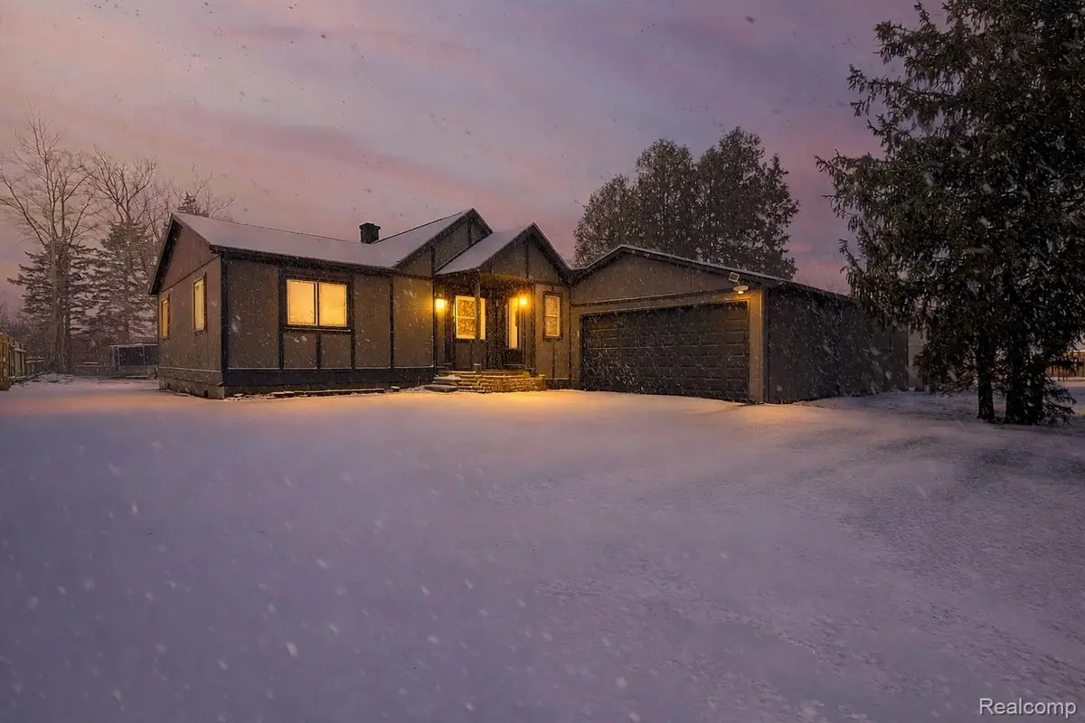 28139 Greening Street, Farmington, MI 48334 - Image #1