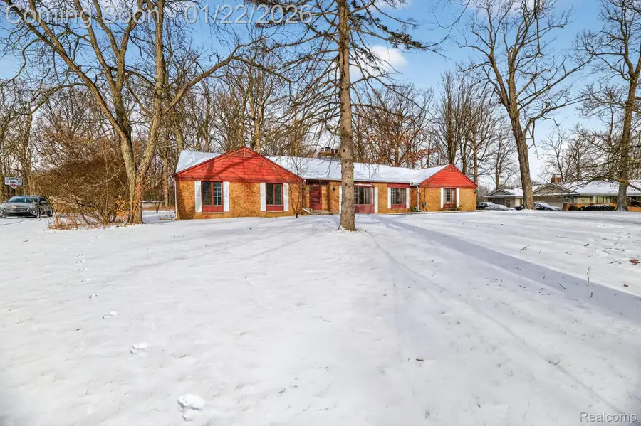 5551 Sugar Bush Lane, Flint, MI 48532 - Image #2