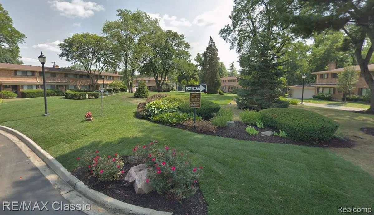 112 E Hickory Grove Road, Bloomfield Hills, MI 48304 - Image #1