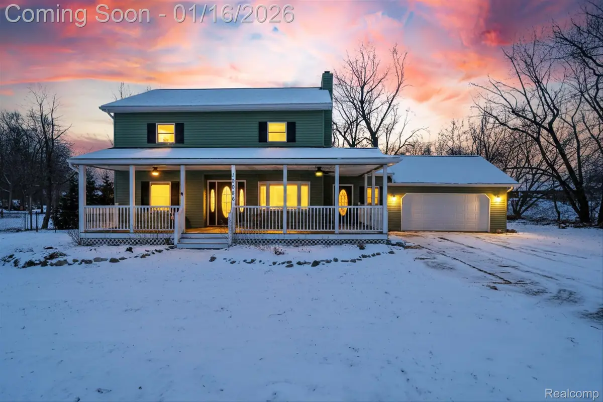 10086 Oakhill Road, Holly, MI 48442 - Image #1