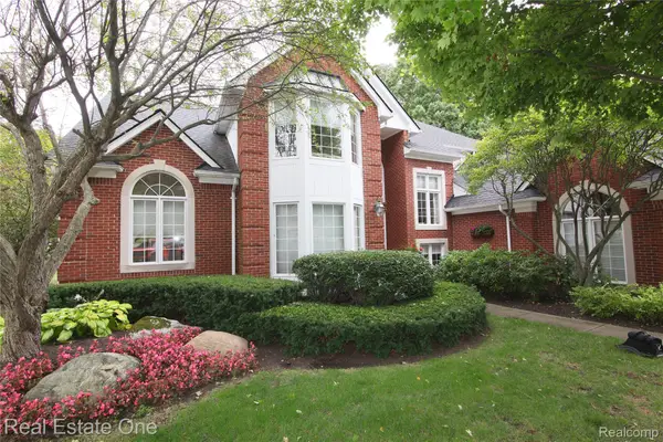 3991 Oakfield Court, ShelbyTwp, MI 48316