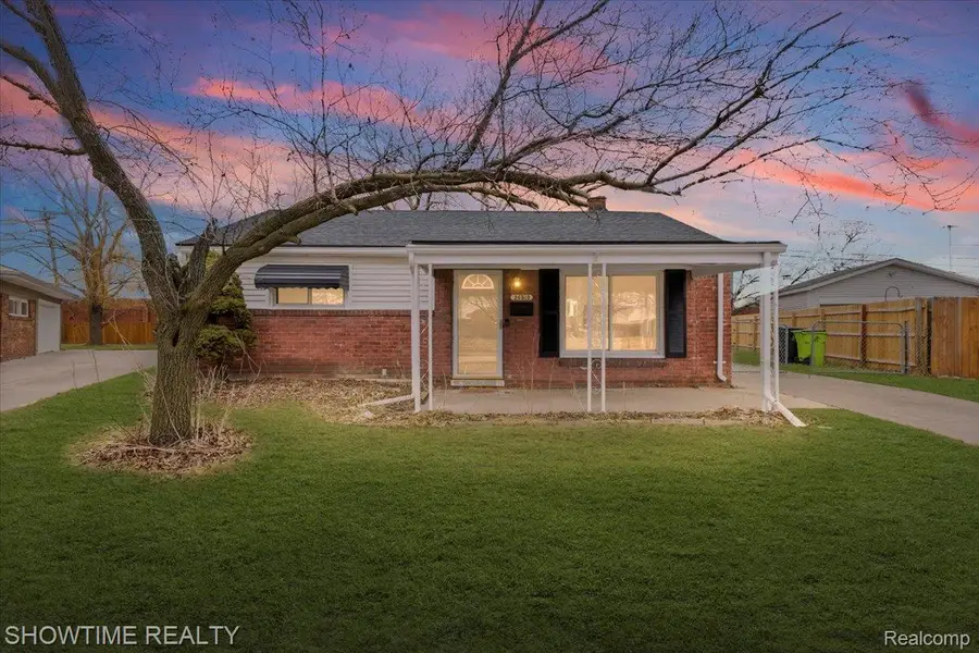 26510 Barnes Street, Roseville, MI 48066 - Image #3