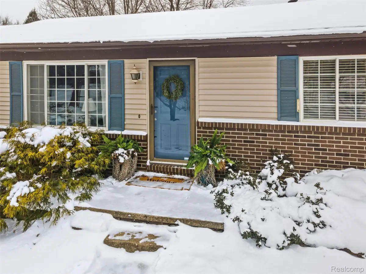 3843 Thomas Road, Oxford, MI 48371 - Image #1