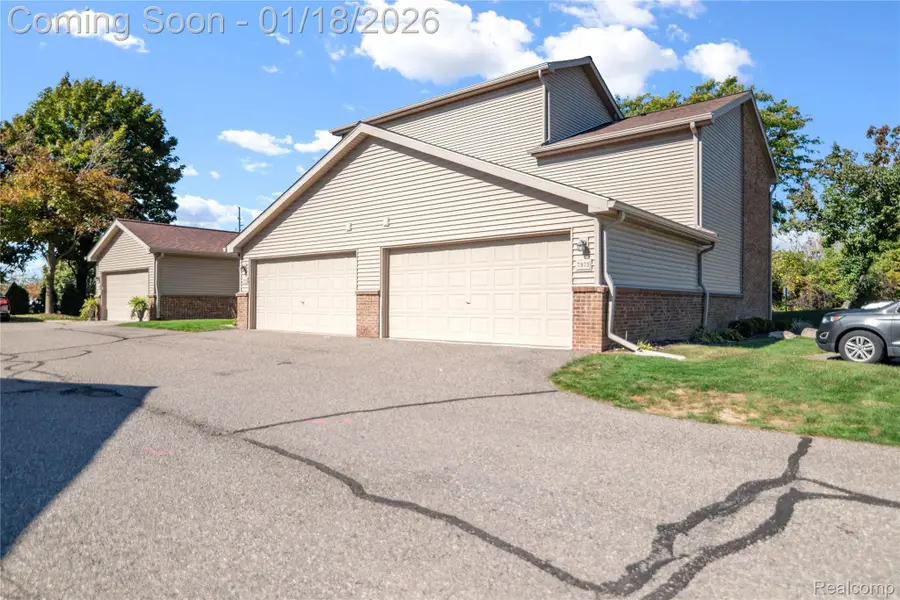 7975 Woodingham, West Bloomfield, MI 48322 - Image #2