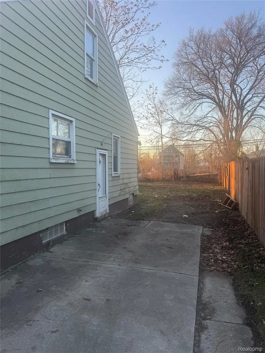 1246 S Liddesdale Street, Detroit, MI 48217 - Image #3
