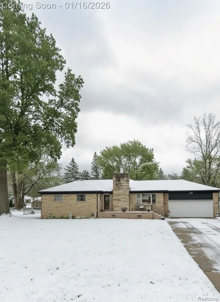 3233 Martharose Court, Flint, MI 48504 - Image #2
